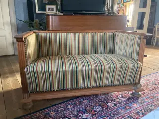 Sød gammeldags børnesofa