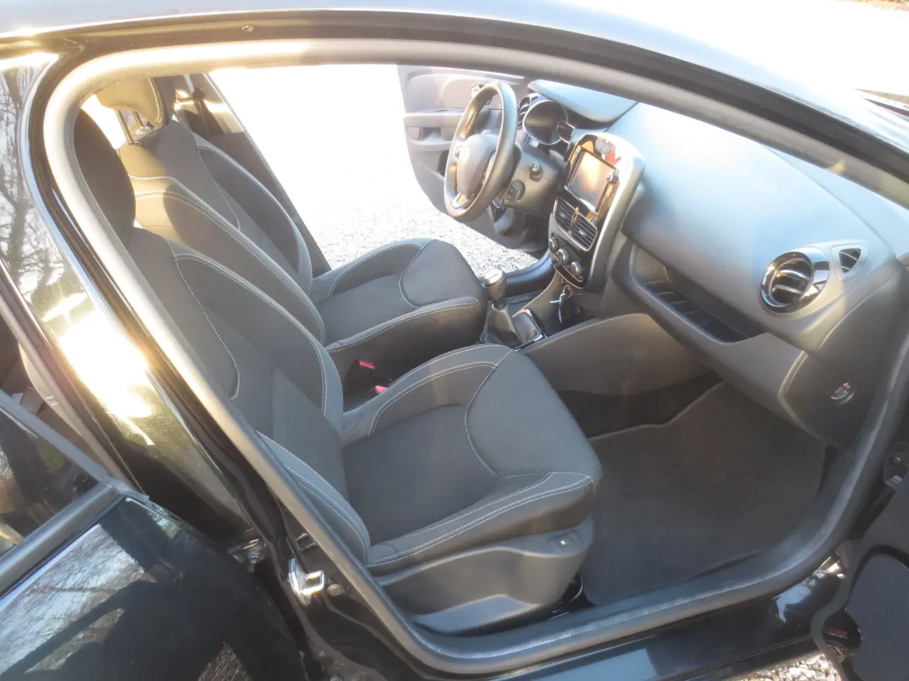 Billede 13 - Renault Clio 1.5 Cd År 2018 Nysynet 