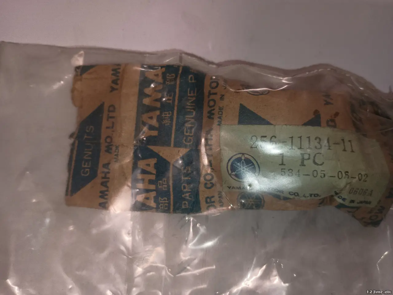 Billede 1 - Yamaha BUSHING, VALVE GUIDE EX 1ST