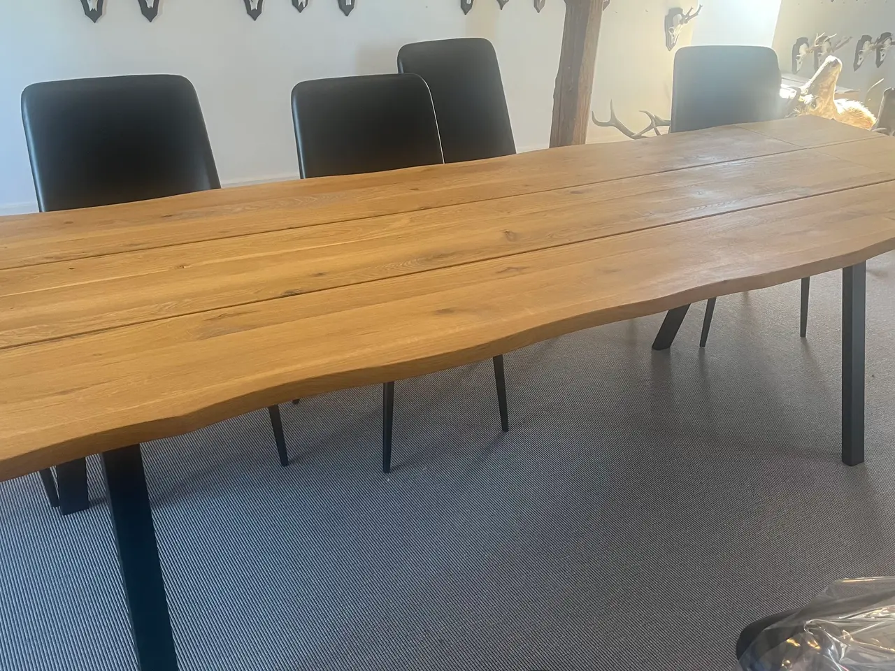 Billede 1 - Pæn plankebord med 10 stole