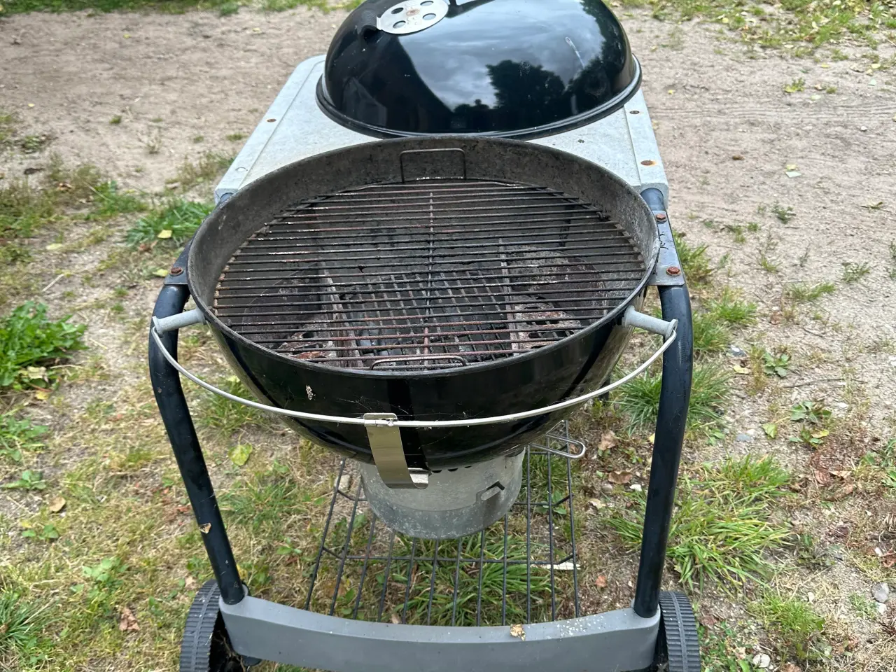 Billede 2 - Webergrill bord til Ø57 kuglegrill
