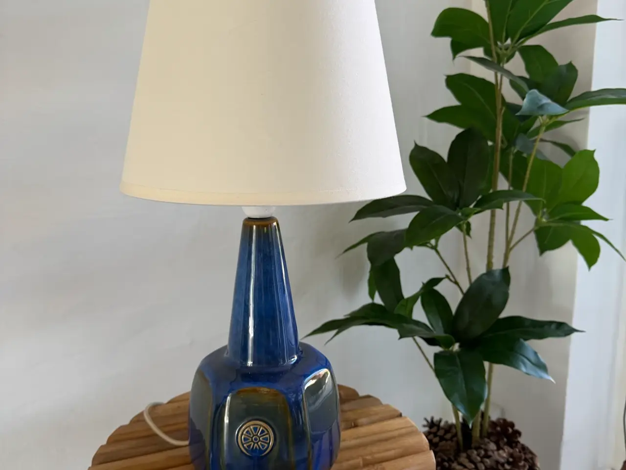 Billede 1 - Søholm Stentøj bordlampe – model 1020 – blå kerami