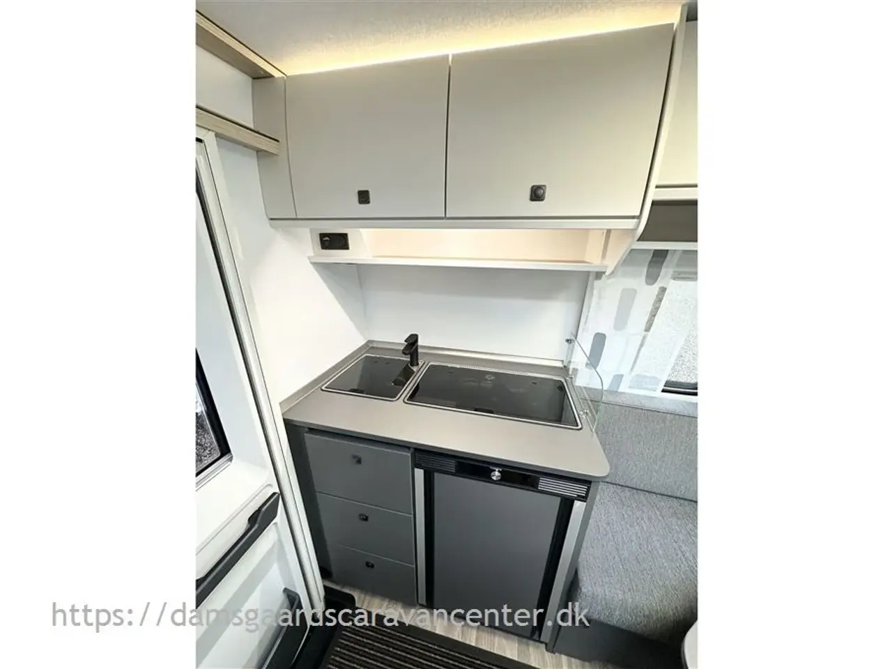 Billede 12 - 2026 - Fendt Apero active 390 FH Dobbeltseng -Truma Combi 4E-Gulvtemp.