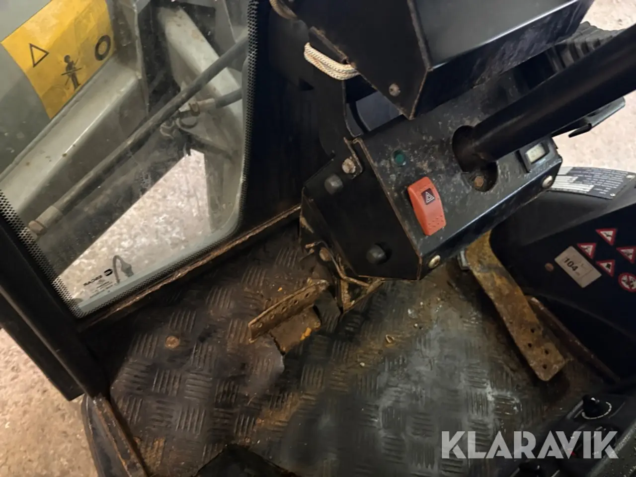 Billede 12 - Redskabsbærer Kärcher DA 88 + tilbehør