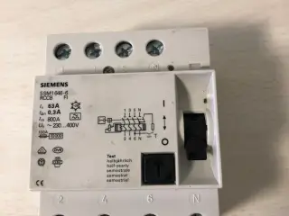 PFI relæ 63 Amp.