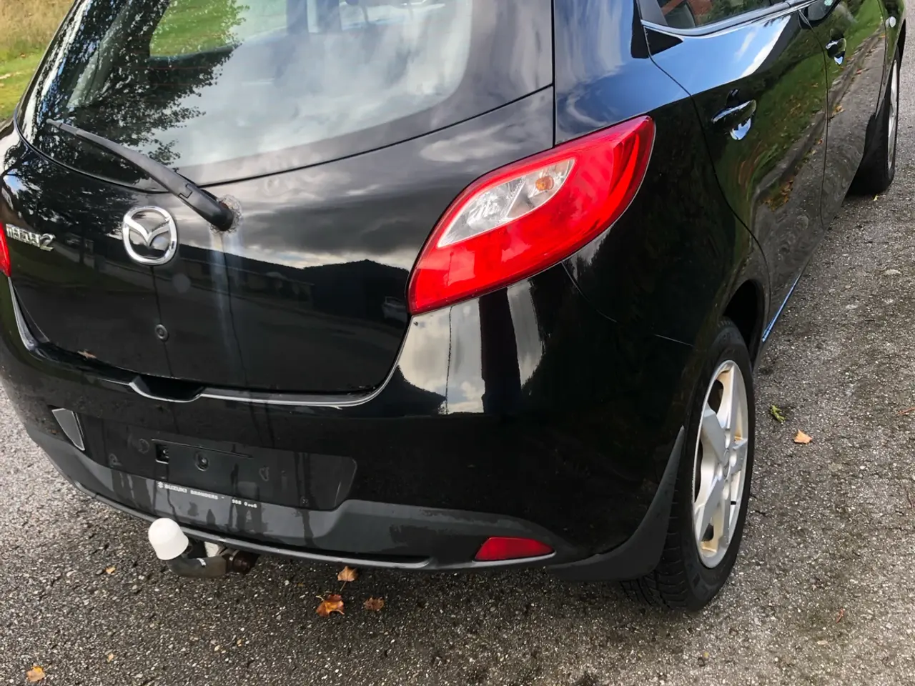Billede 2 - Fin Mazda 2 1.3fra 2009 med træk