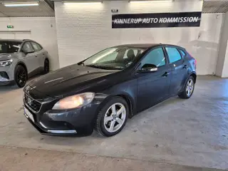 Volvo V40 2,0 D2 Kinetic 120HK 5d 6g