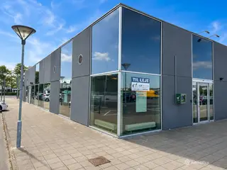 Momsfrit erhvervslejemål med synlig placering på Vejlevej