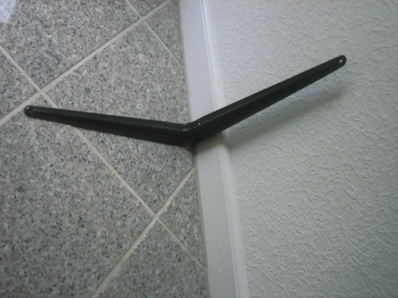 Billede 1 - HYLDEKNÆGT 350 X 400 mm til 70 kg