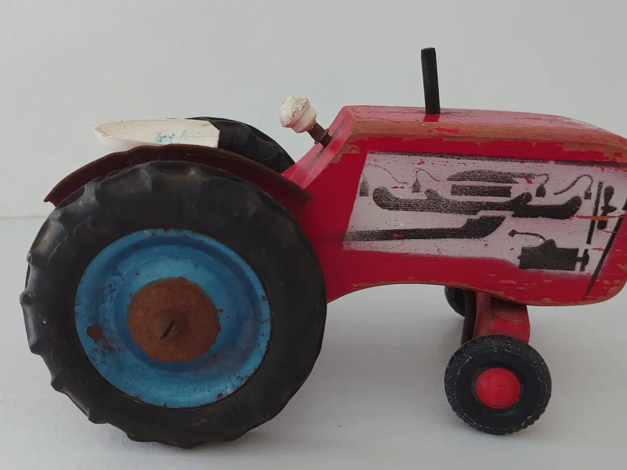 Billede 2 - Vintage trætraktor fra Vibo Silkeborg. 1950´erne.