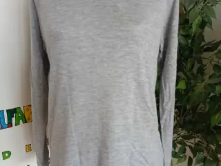 Trøje. Ze-Ze. Small/36