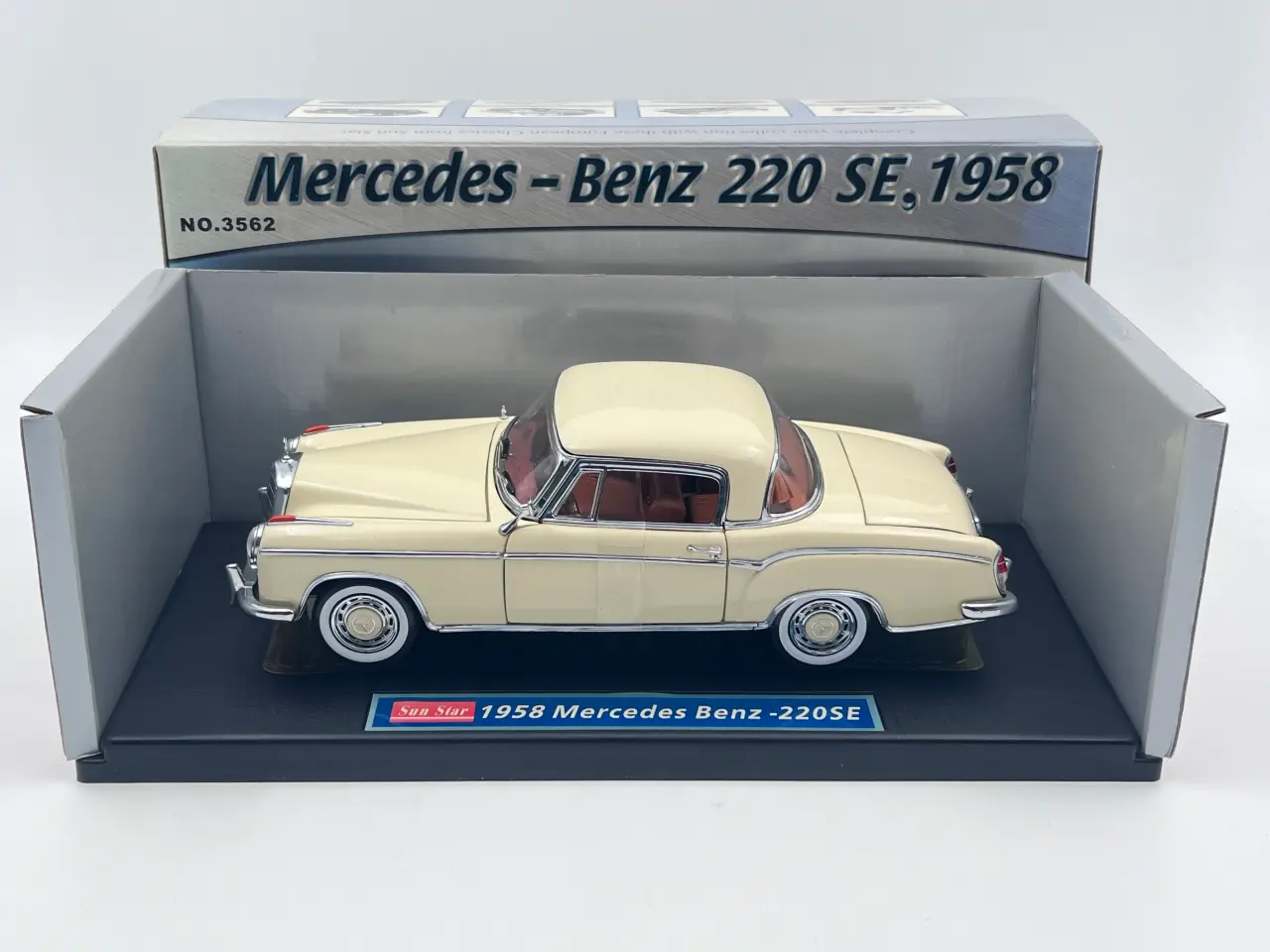 Billede 2 - 1958 Mercedes 220 SE Coupe 1:18