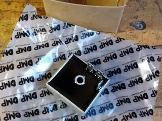 DMP 12v spændings regulator