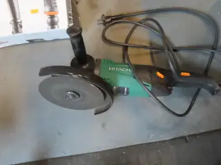 Vinkelsliber HITACHI G 23ST