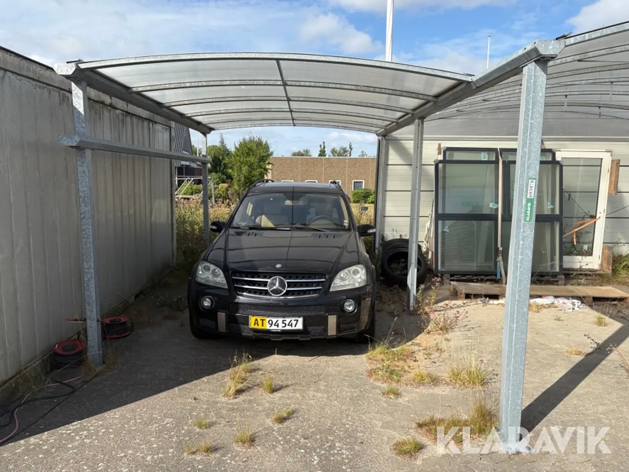 Billede 2 - Carport med buet overdækning