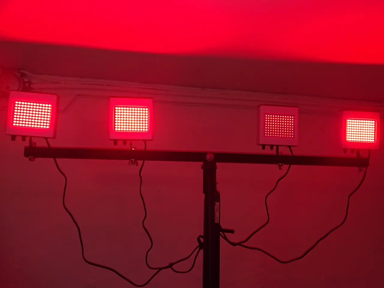 Billede 10 - Udlejes - 4 stk. KRAFTIG LYSSTÆRK LED 108Watt