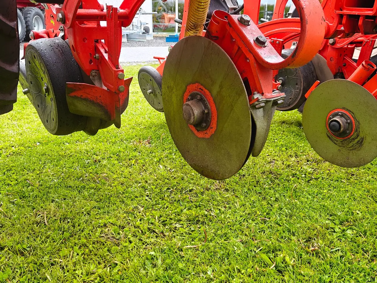 Billede 12 - Maschio Gaspardo MANTA ISOTRONIC 12-75 XL Med fronttank