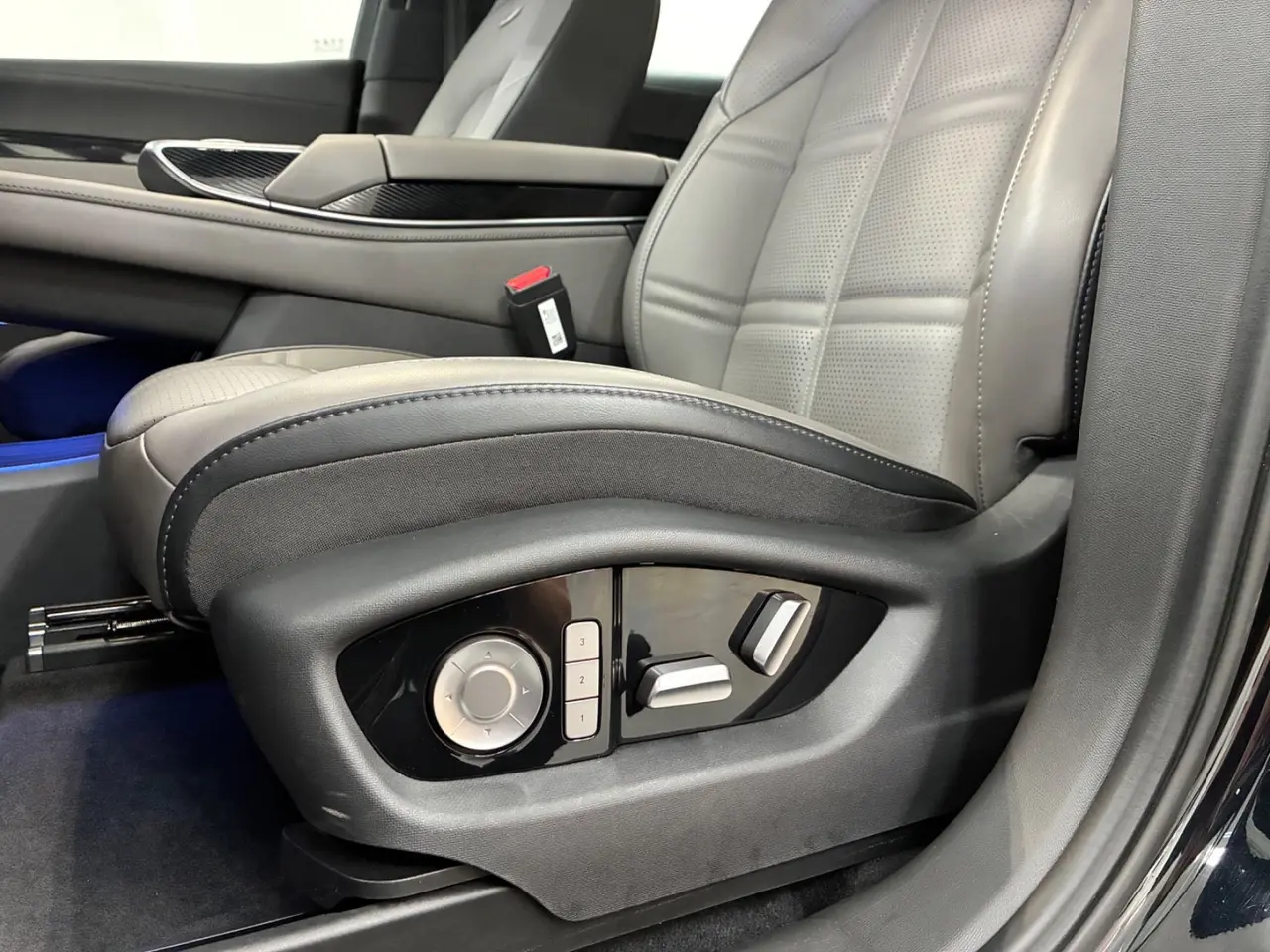 Billede 5 - Hongqi EHS7 111 Exclusive