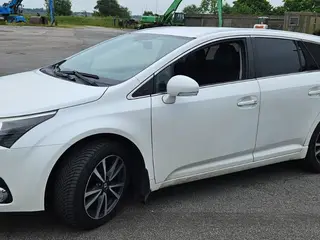Toyota Avensis 2,0 D-4D T1 stc.