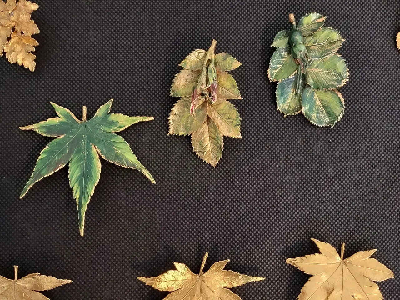 Billede 4 - Broche og clips, Flora Danica lignende