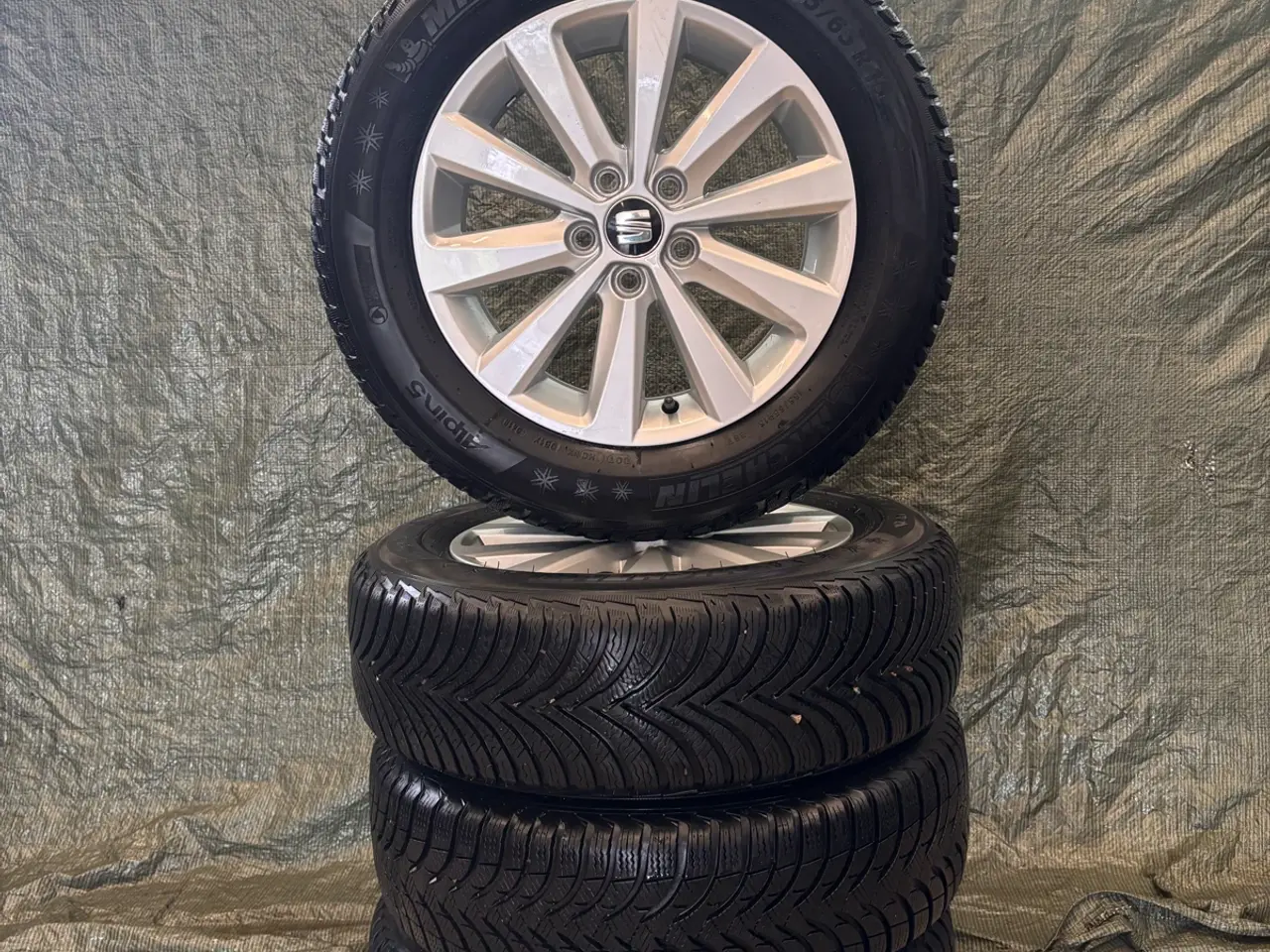 Billede 1 - Originale SEAT Ibiza Alufælge med Goodyear Vinterd