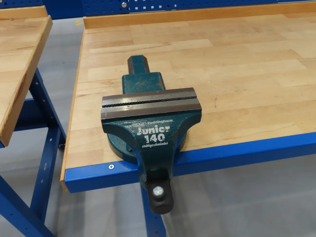 Billede 5 - Arbejdsbord med skruestik RIDGID Junior 140
