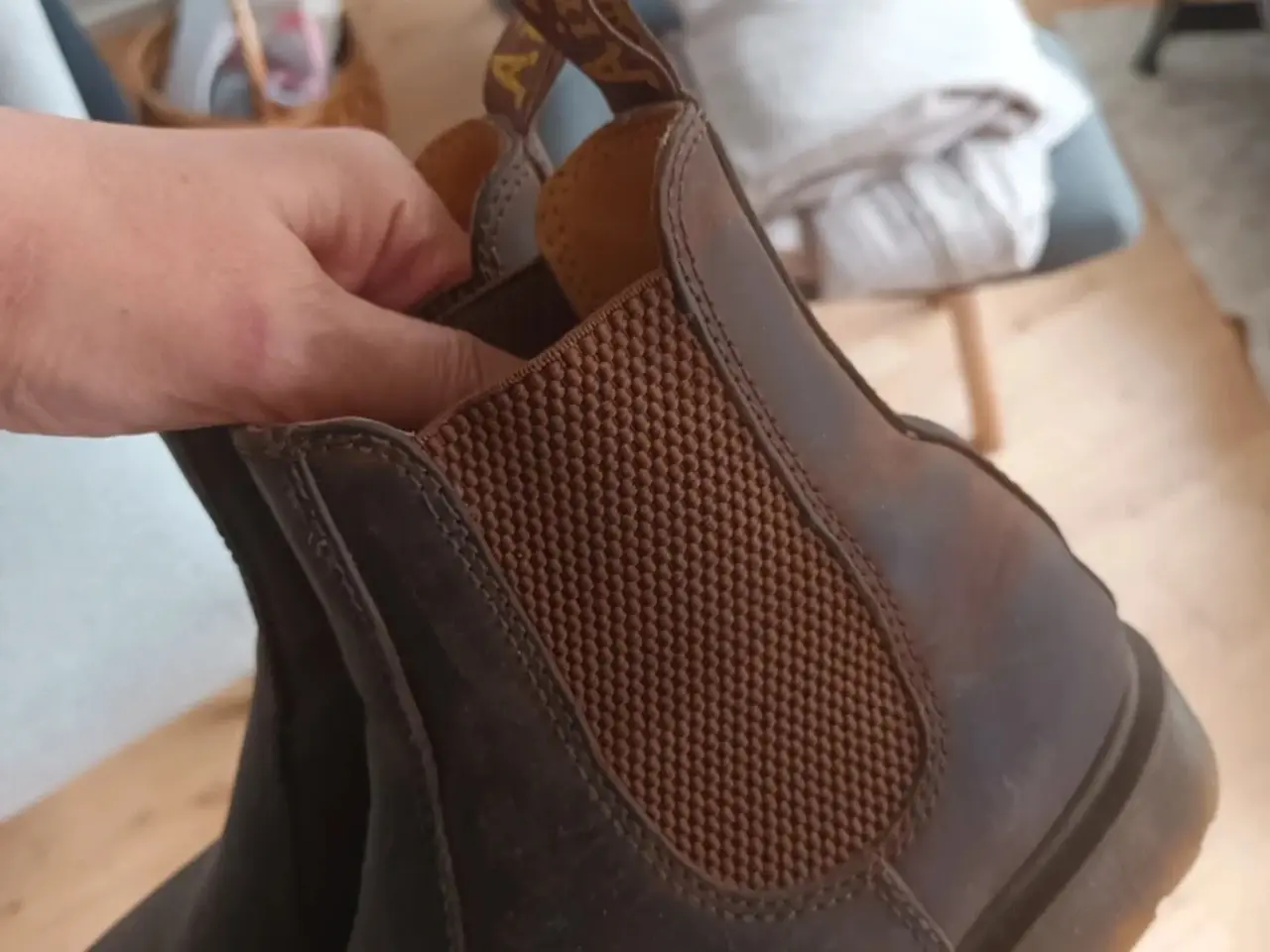 Billede 2 - Brune Dr. Martens læder ankelstøvler str 39
