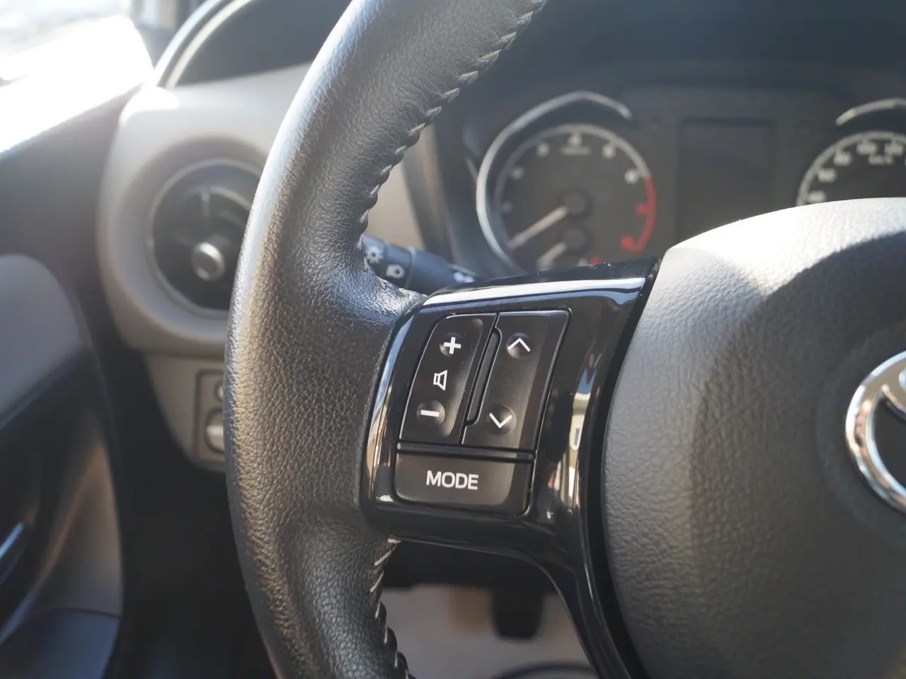 Billede 7 - Toyota Yaris 1,0 VVT-i T2 Van