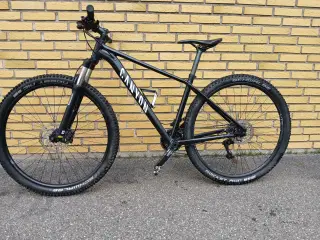 Canyon mtb