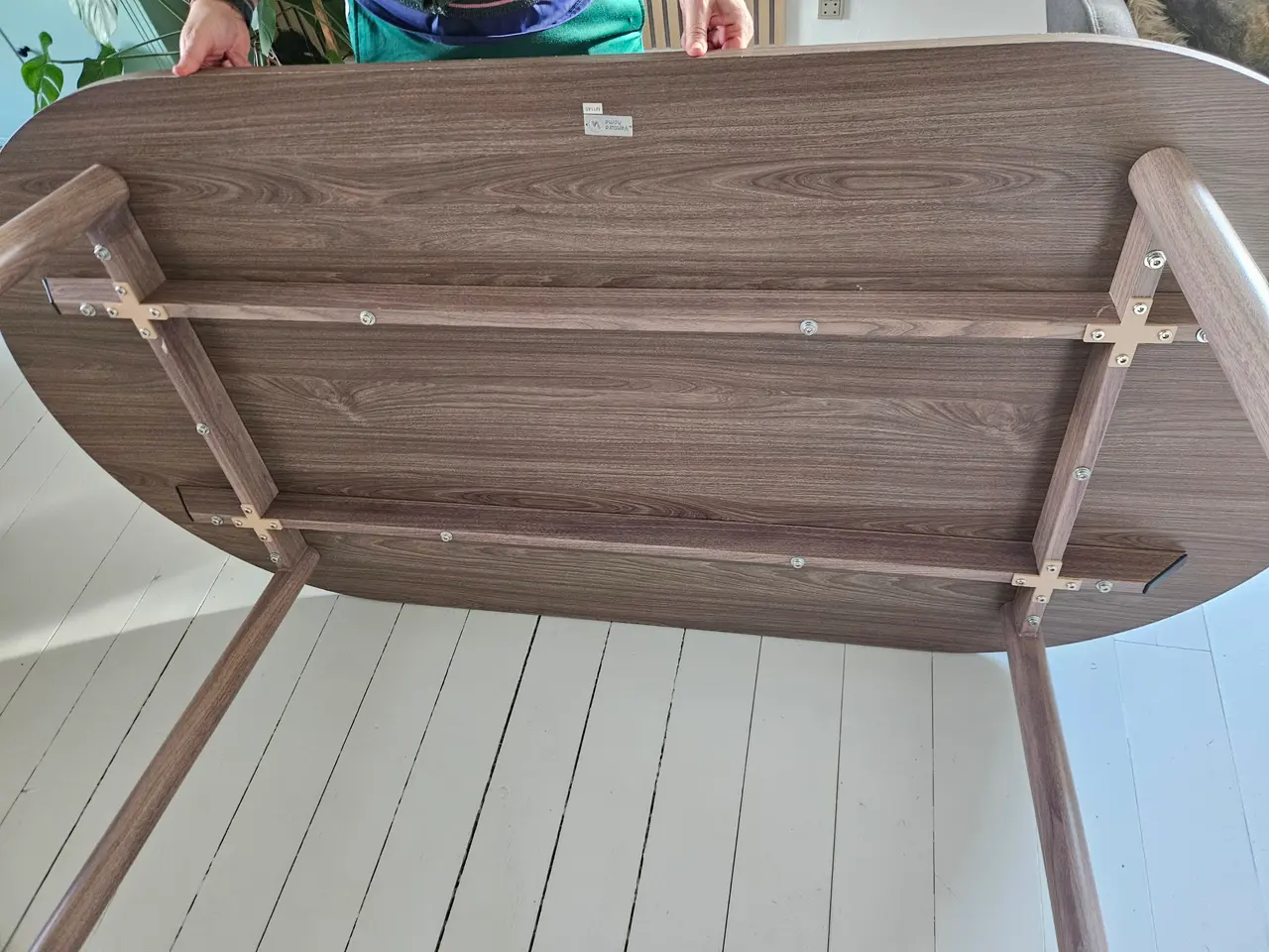 Billede 6 - Spisebord i laminat med metalstel