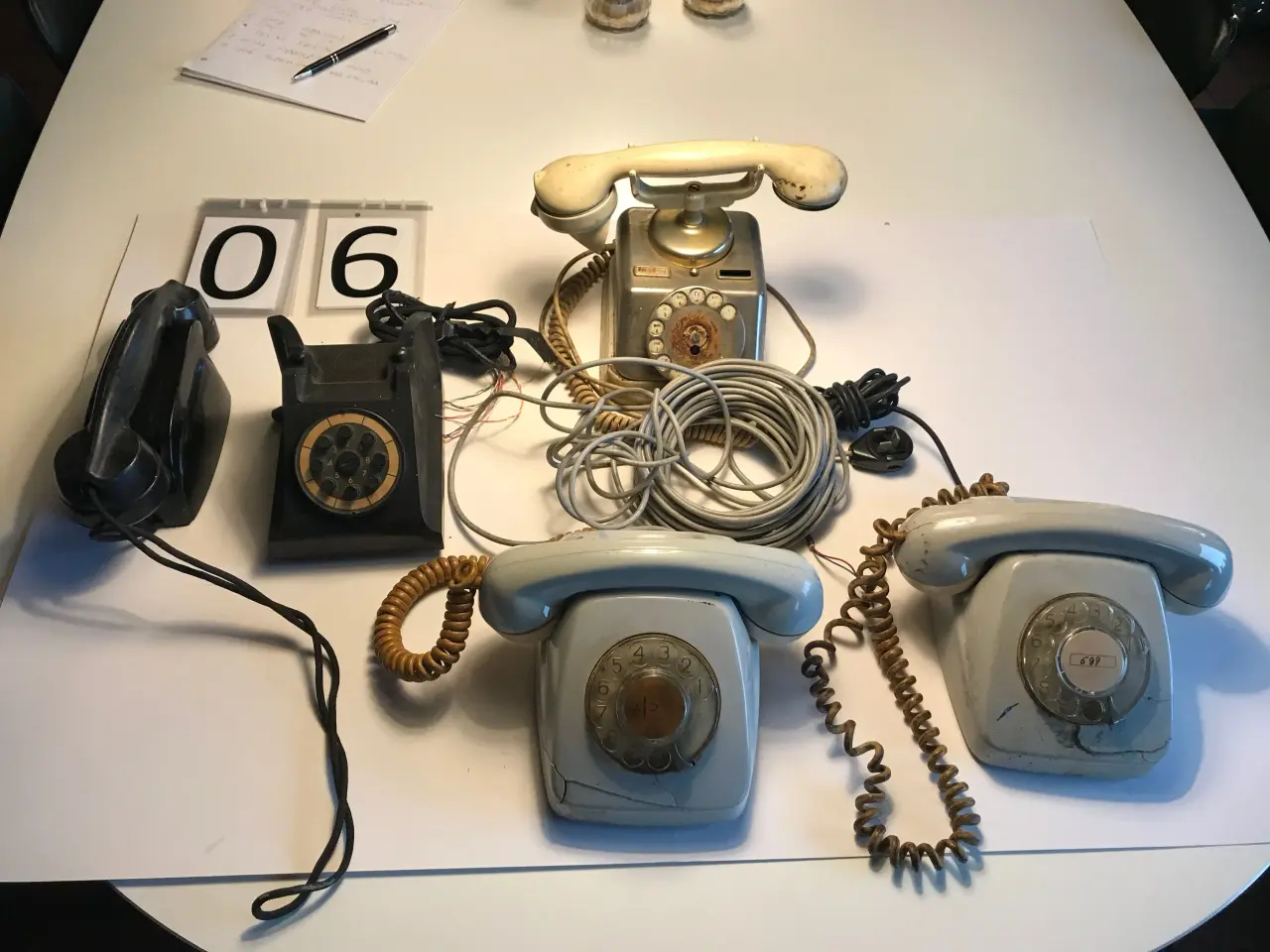Billede 5 - telefonsamling  27 stk.