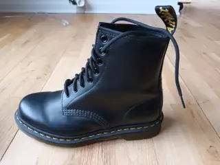 Dr. Martens 1460, 8 Eye boot, læder