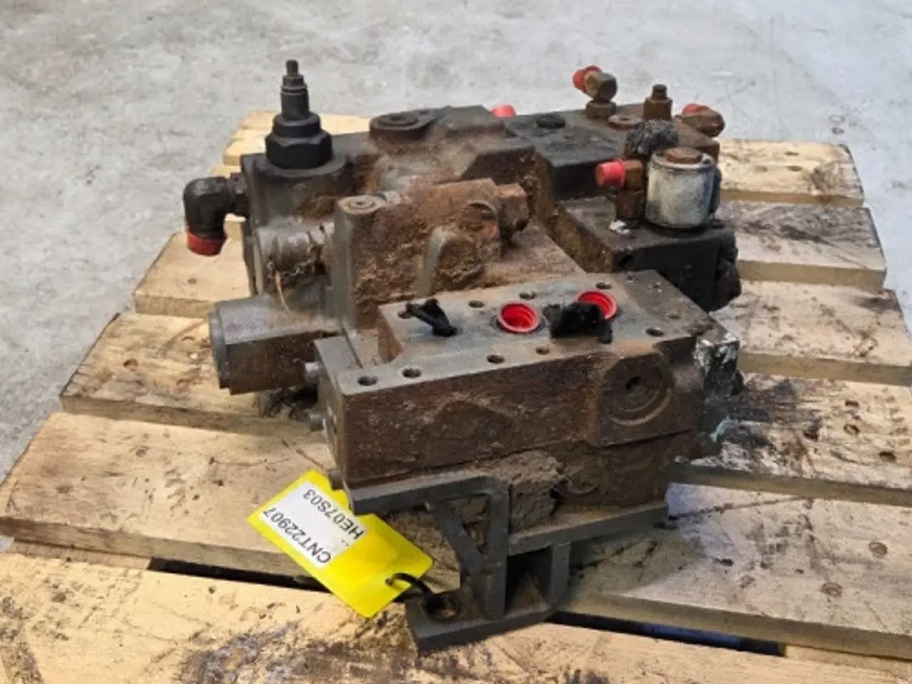 Billede 14 - Valtra S394 Hydraulikventil 4383599M3