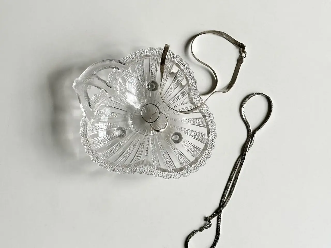 Billede 1 - Skål m krummelurer, presset glas, NB