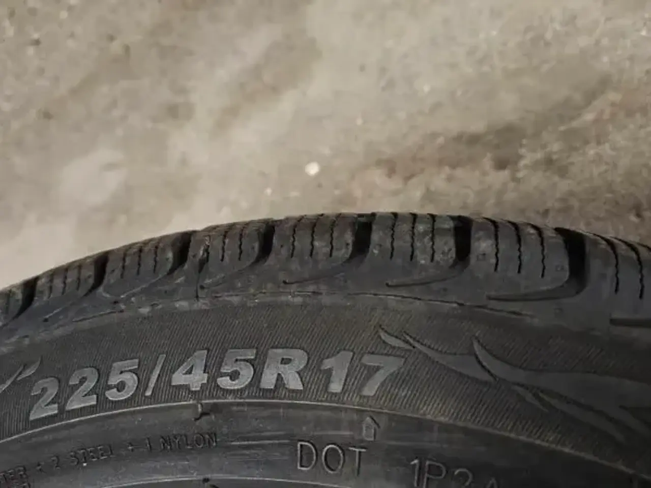 Billede 3 - 17” alufælge med vinterdæk – 225/45 R17
