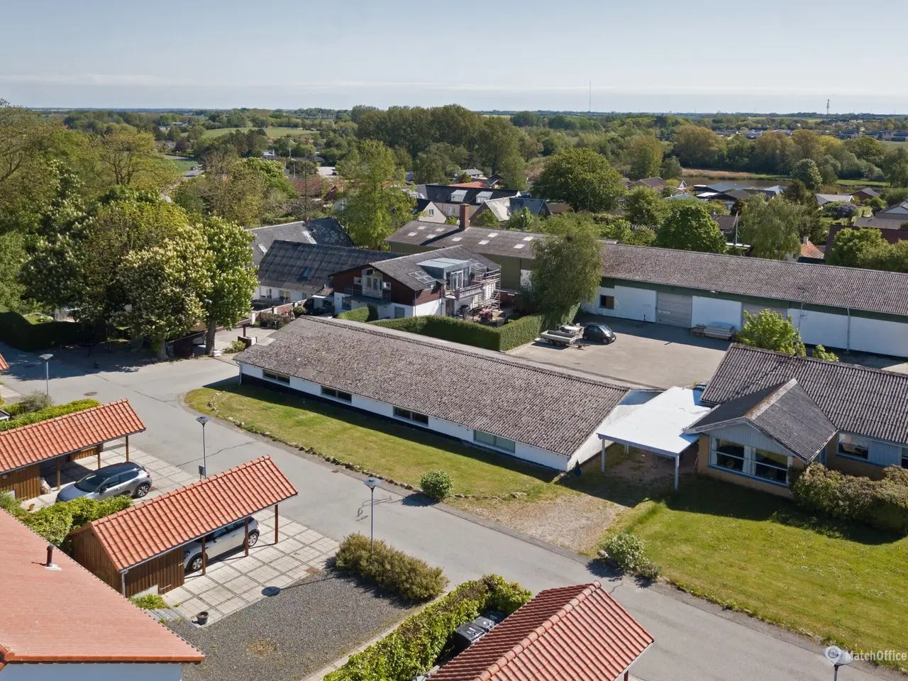 Billede 3 - Centralt placeret lager med portadgang og nem tilkørsel