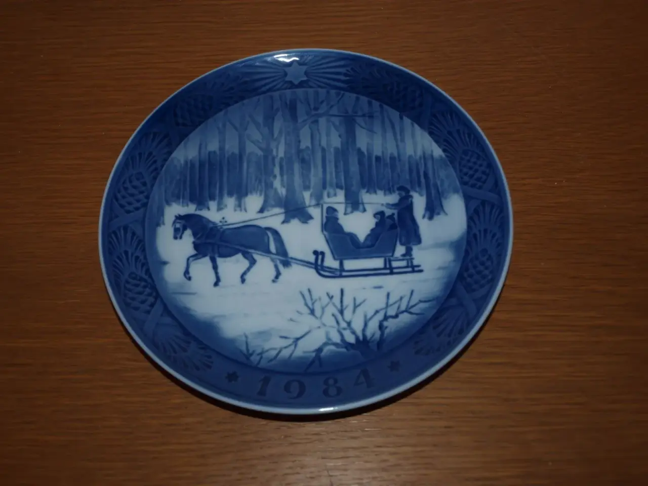 Billede 1 - Royal Copenhagen juleplatte 1984