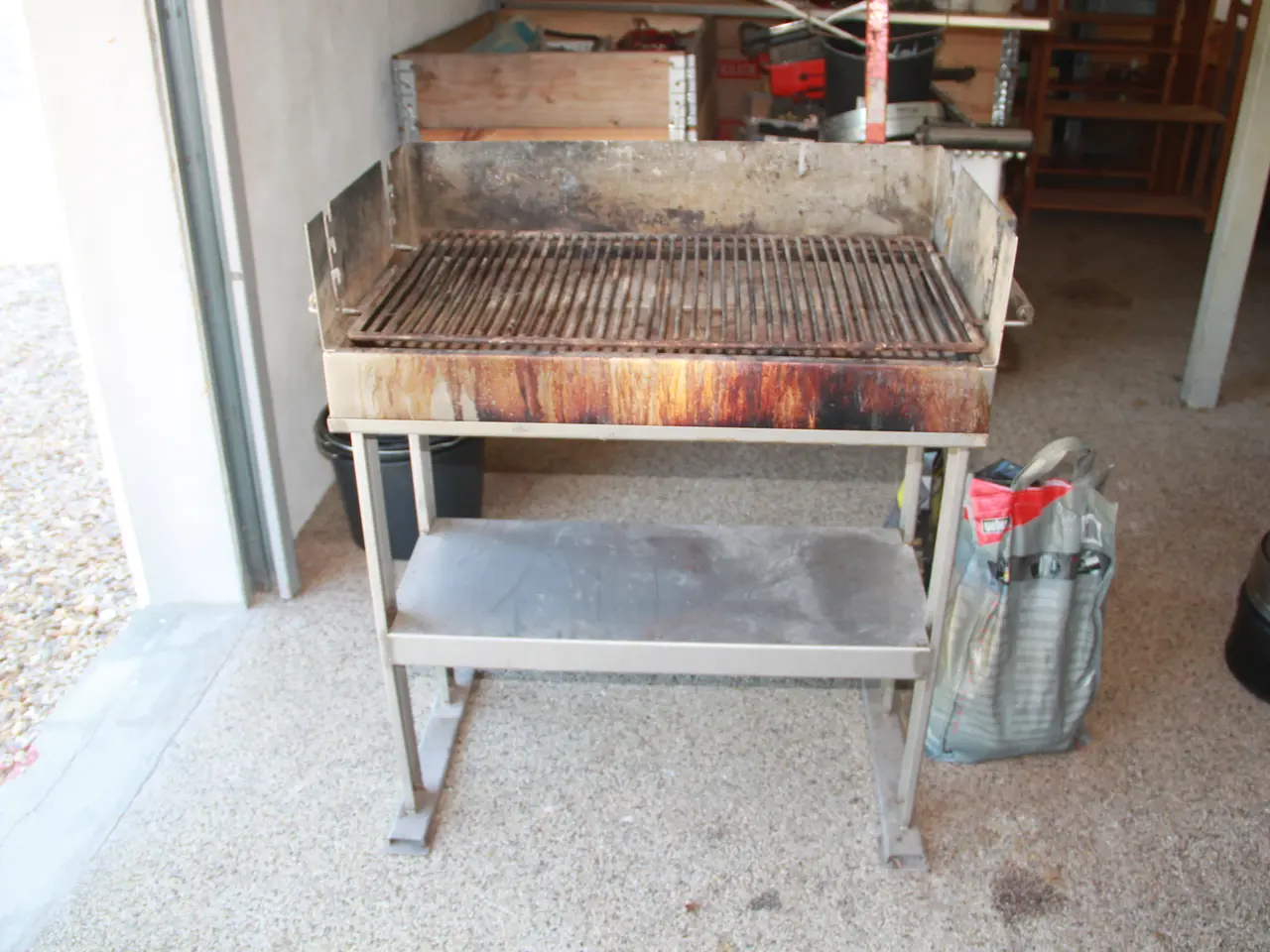 Billede 1 - Stor kulgrill i rustfrit stål