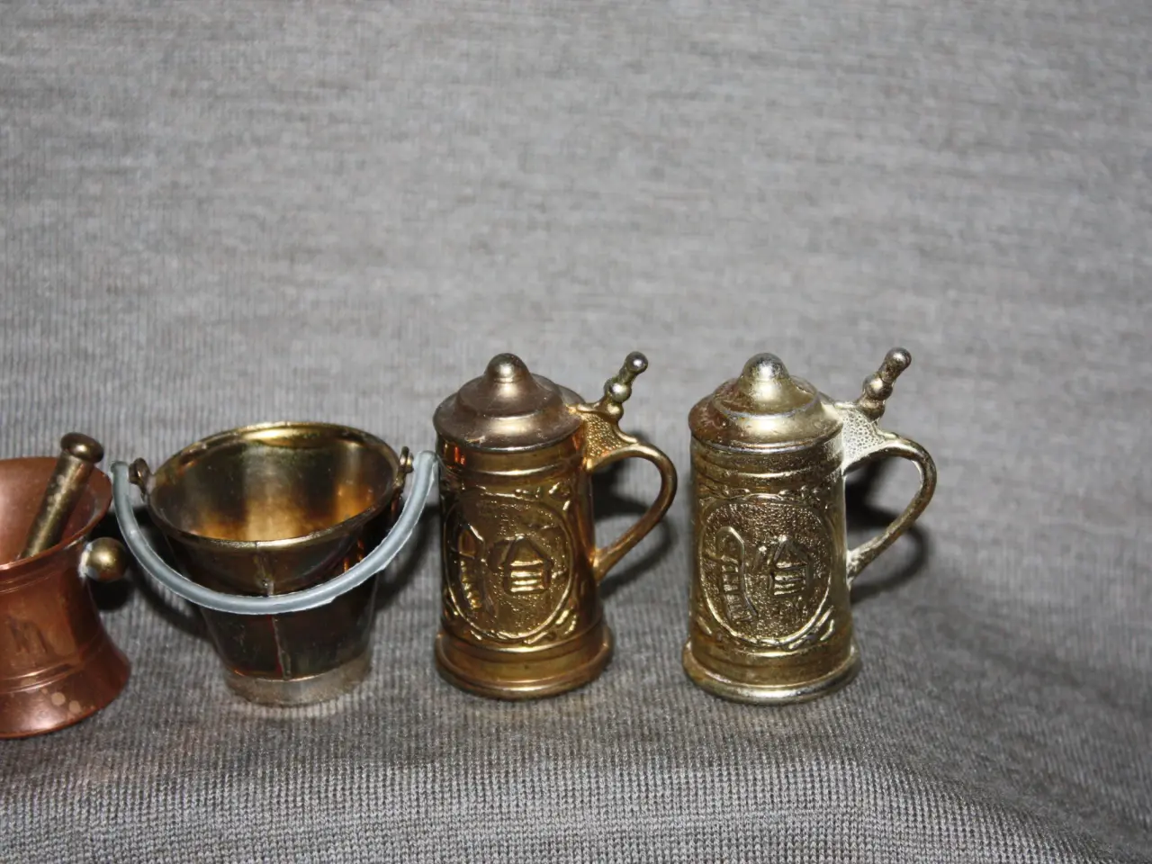 Billede 3 - Miniature figurer til sættekasse / dukke