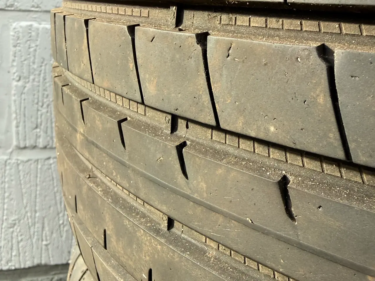 Billede 12 - Fire stk. fine Goodyear Eagle F1 235/60R18