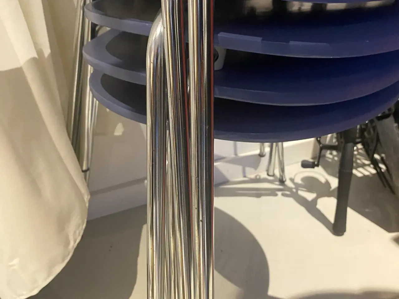 Billede 3 - Fine lilla skal stole