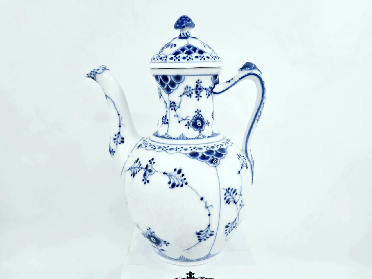 Billede 1 - Musselmalet Halvblonde Kaffekande nr. 1-518. sortering 1