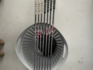 Titleist T300 (2022)
