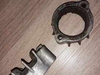 Udstødning muffer