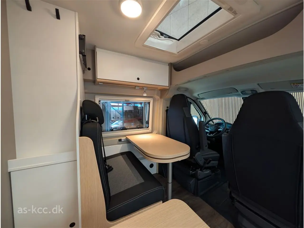 Billede 17 - 2027 - LMC Innovan Pure 640 LMC Innovan Pure 640 – 2027 med automat gear.