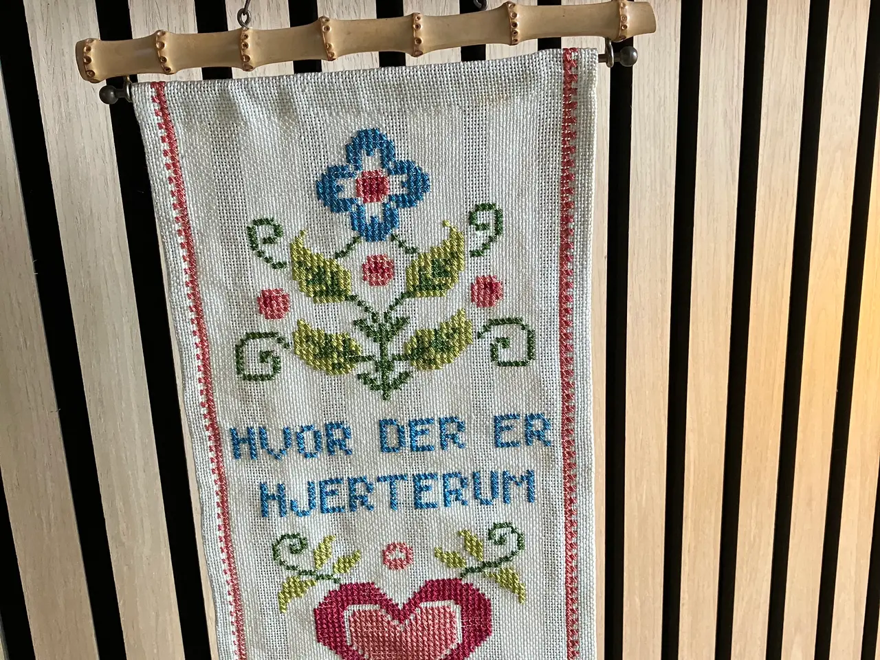 Billede 2 - Vintage klokkestreng med tekst