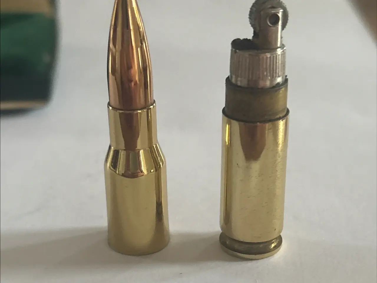 Billede 6 - Retro patron-lighter i flot etui – perfekt til sam