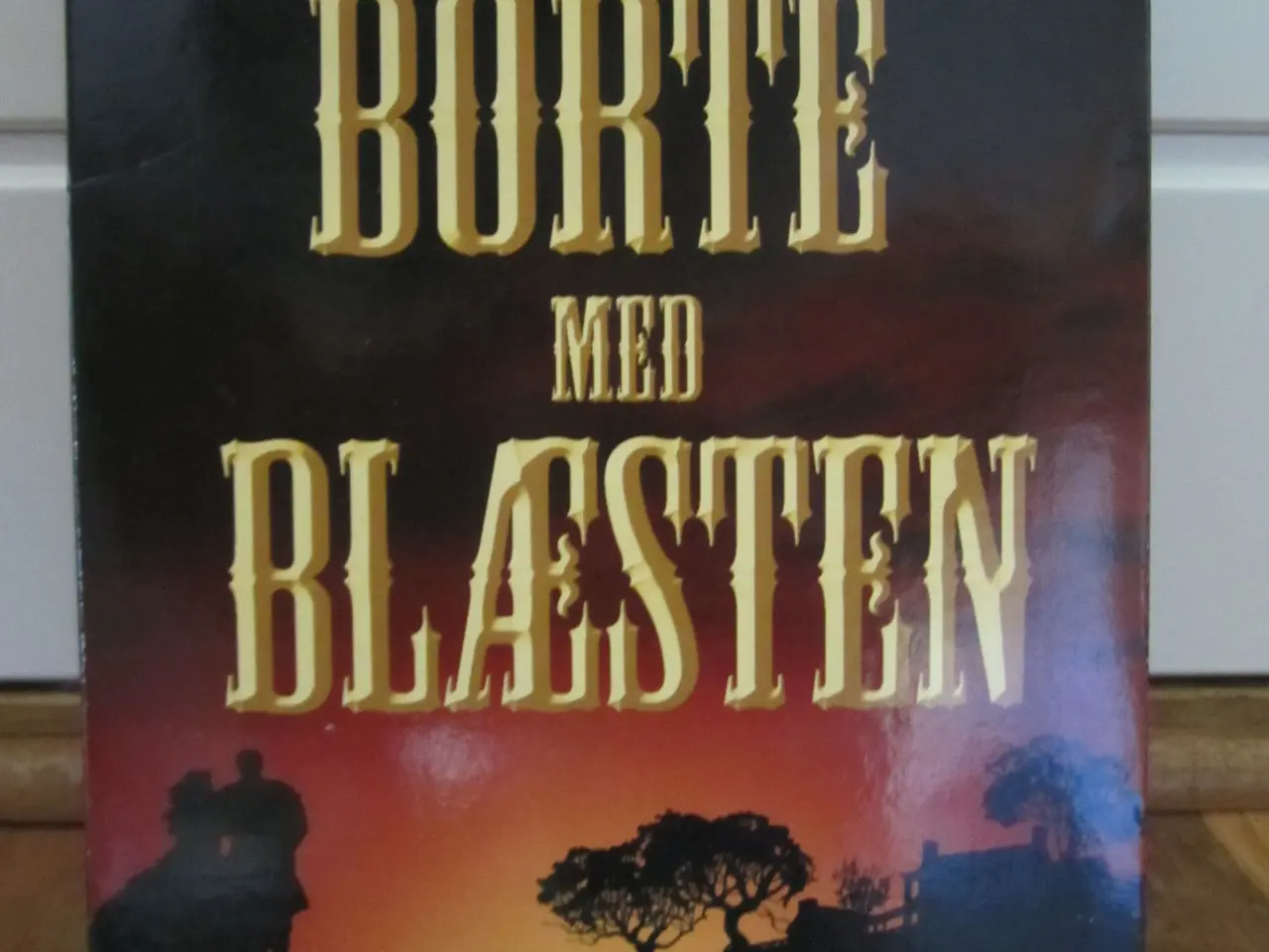 Billede 3 - BORTE MED BLÆSTEN. Komplet Serie.