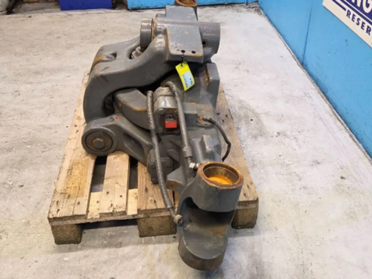 Billede 4 - Massey Ferguson 8732 Foraksel 7700106461