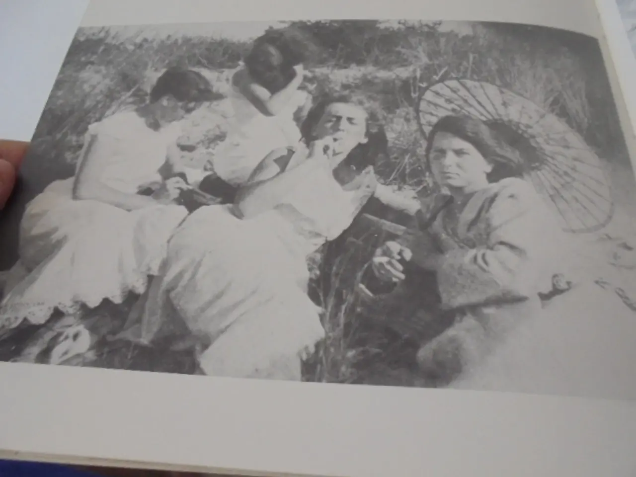 Billede 2 - Kvindeliv – Fotografier fra byen 1880-1940